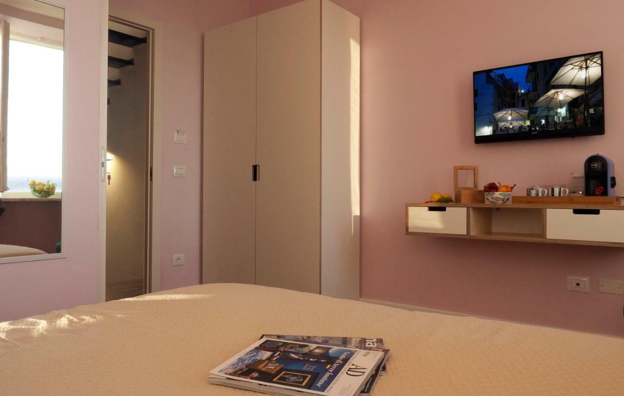 Ai Pesci Room Rental Riomaggiore Exteriör bild