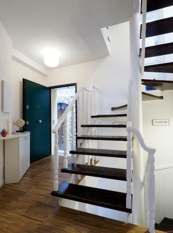 Ai Pesci Room Rental Riomaggiore Exteriör bild