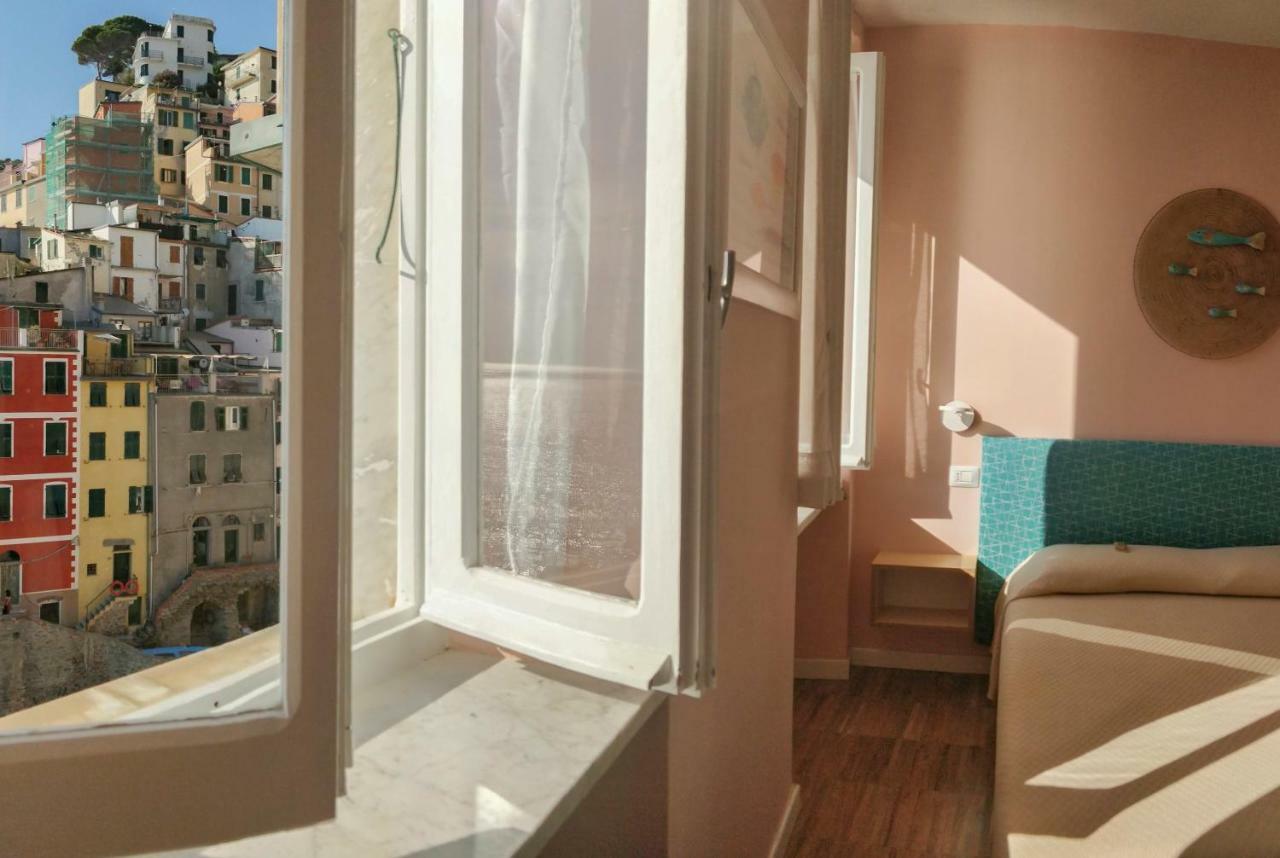 Ai Pesci Room Rental Riomaggiore Exteriör bild